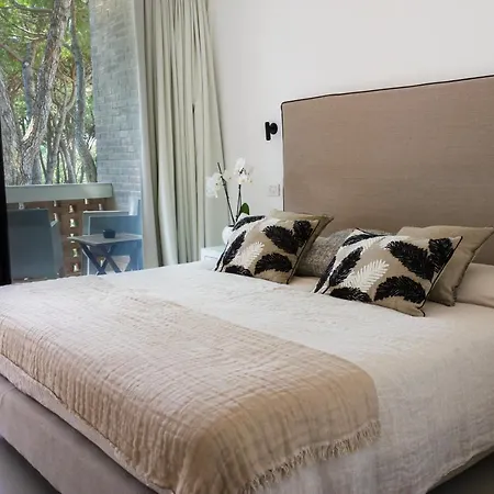Mediterraneo Suite&residence מלון 4*