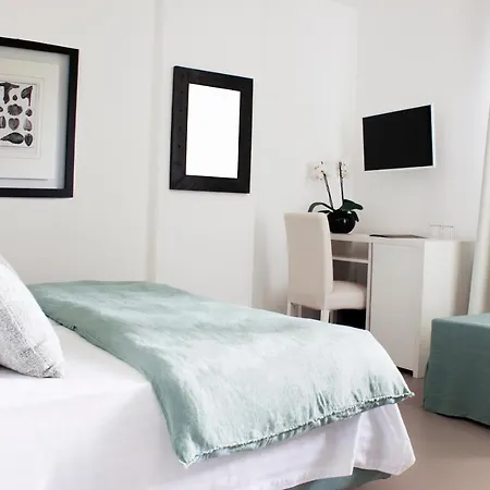 Mediterraneo Suite&residence מלון