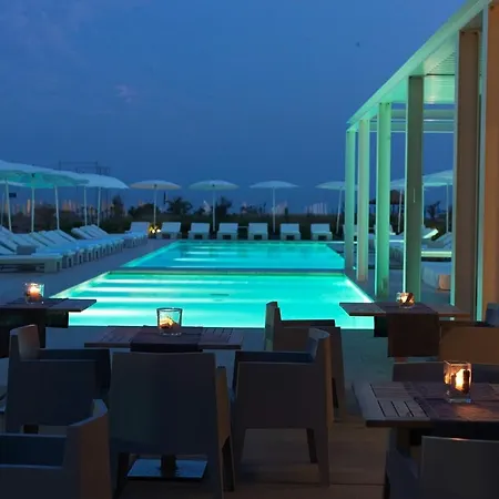Mediterraneo Suite&residence 4*