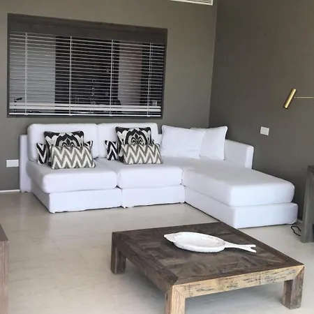 Mediterraneo Suite&residence מלון