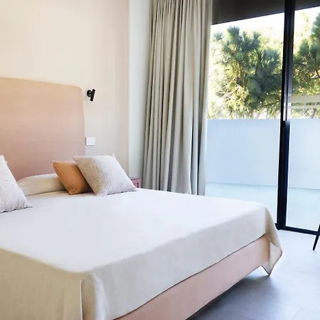 Mediterraneo Suite&residence מלון 4*