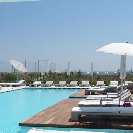 מלון Mediterraneo Suite&residence 4*