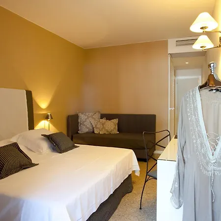 מלון Mediterraneo Suite&residence 4*