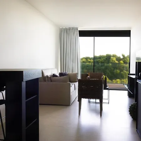 Mediterraneo Suite&residence מלון 4*