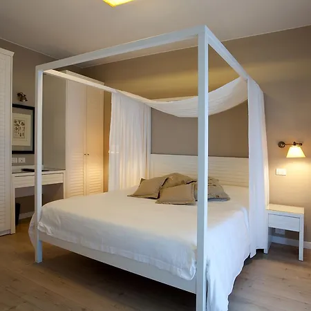 מלון Mediterraneo Suite&residence לידו די ג'סולו
